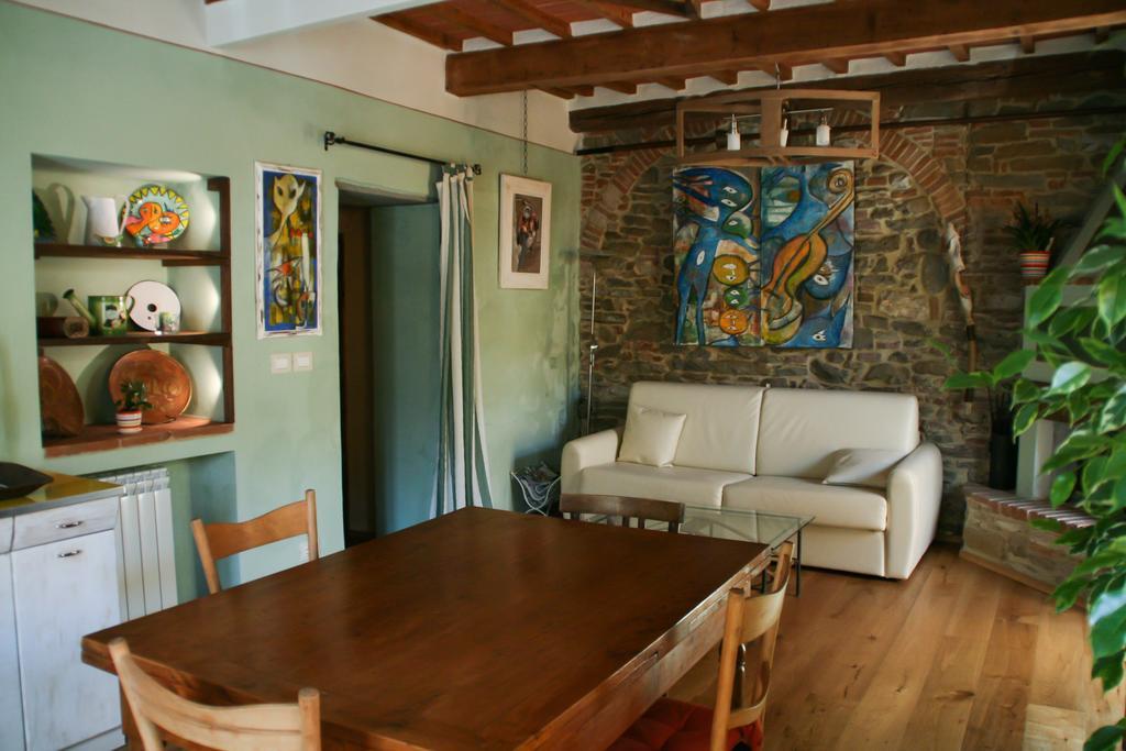 Residenza Fra Le Torri - Charme & Art Gallery Home Arezzo Room photo