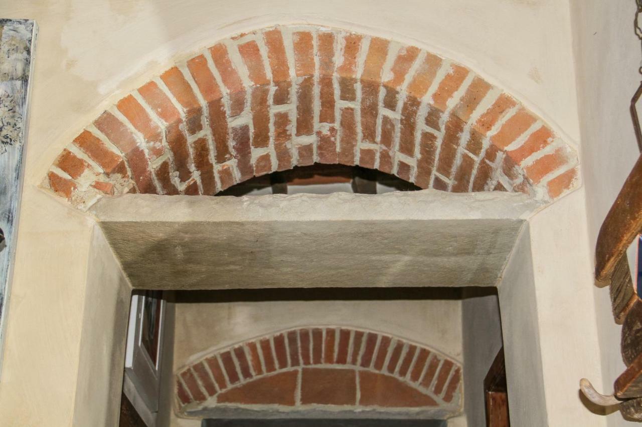 Residenza Fra Le Torri - Charme & Art Gallery Home Arezzo Exterior photo